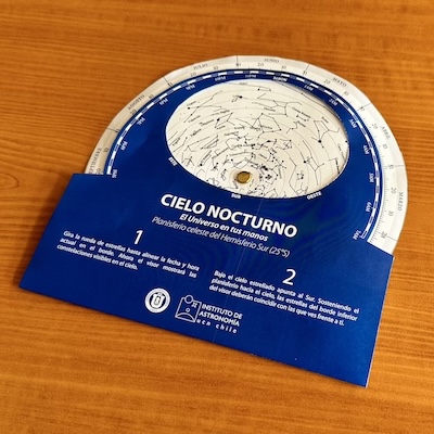 "El universo en tus manos: creando un planisferio celeste"